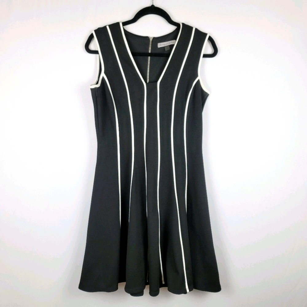 Danny and Nicole Black/White Dress Size 8